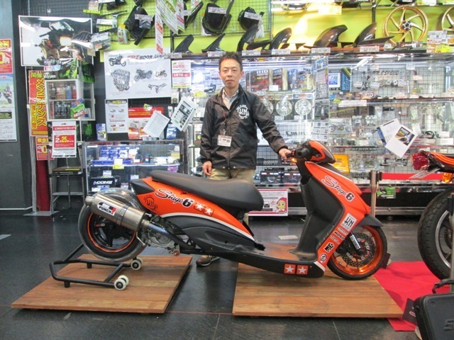 KN企画カスタムコンプリート車両のシグナスXがナップス世田谷店に登場